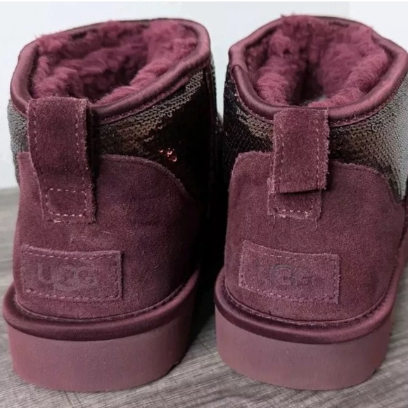 Ugg Ultra Mini Mirror Boots size 7 Wine color. - Picture 3 of 4